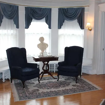 Olcott House Bed & Breakfast Inn-2