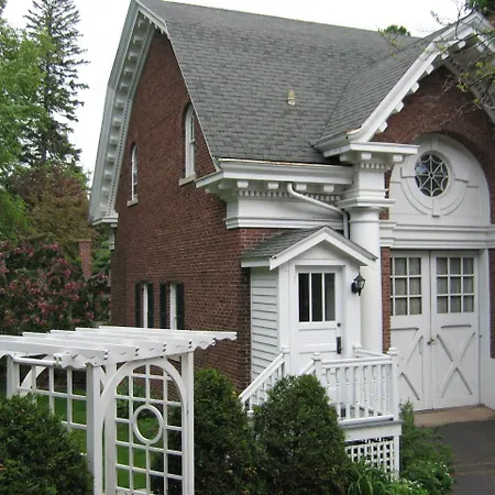 Olcott House Bed & Breakfast Inn-3